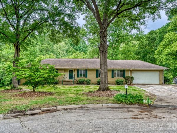 121 Edgerly Court, Charlotte, NC 28214