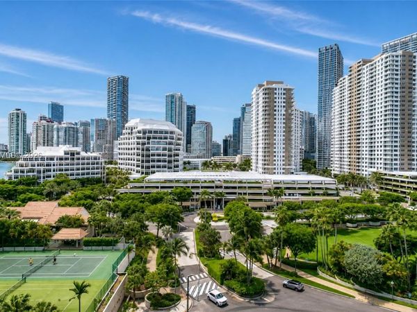 540 Brickell Key Dr , Unit 813, Miami, FL 33131