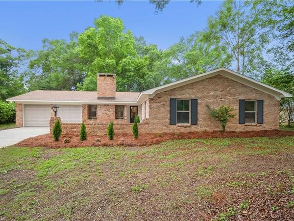 1611 Chase Drive, Saraland, AL 36571