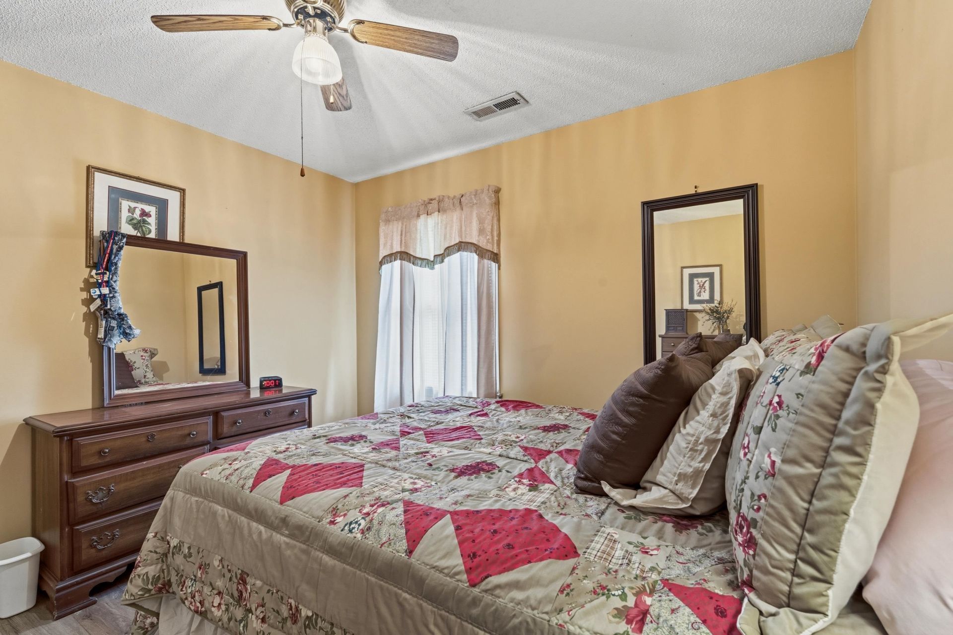 76 Channing Dr.  Photo 21