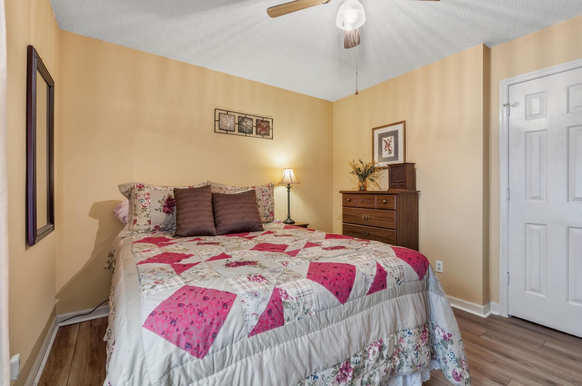 76 Channing Dr.  Photo 22