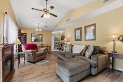 76 Channing Dr.  photo 4