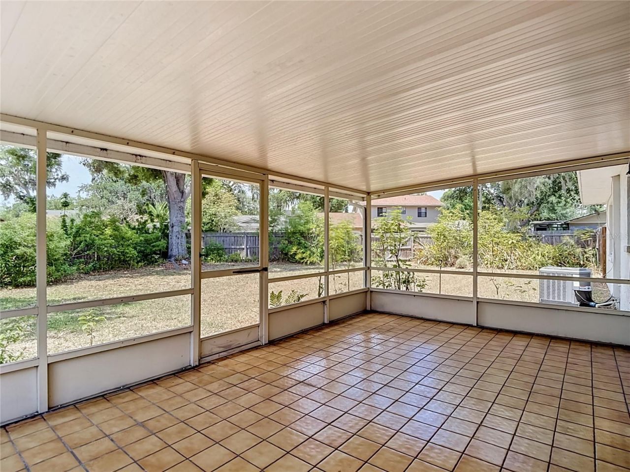 654 Timber Pond Drive, Brandon, FL 33510 Photo