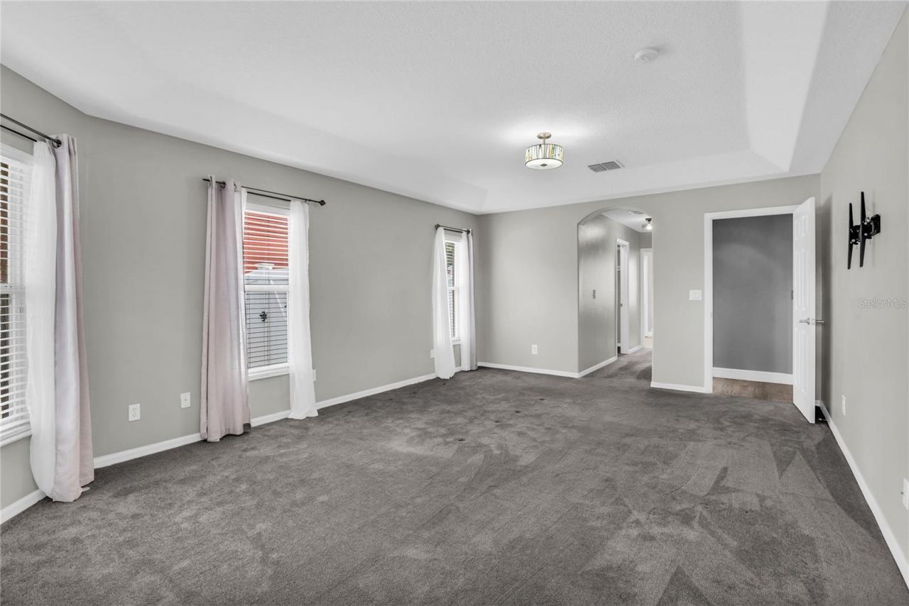 2466 Holly Berry Circle, Clermont, FL 34711 Photo