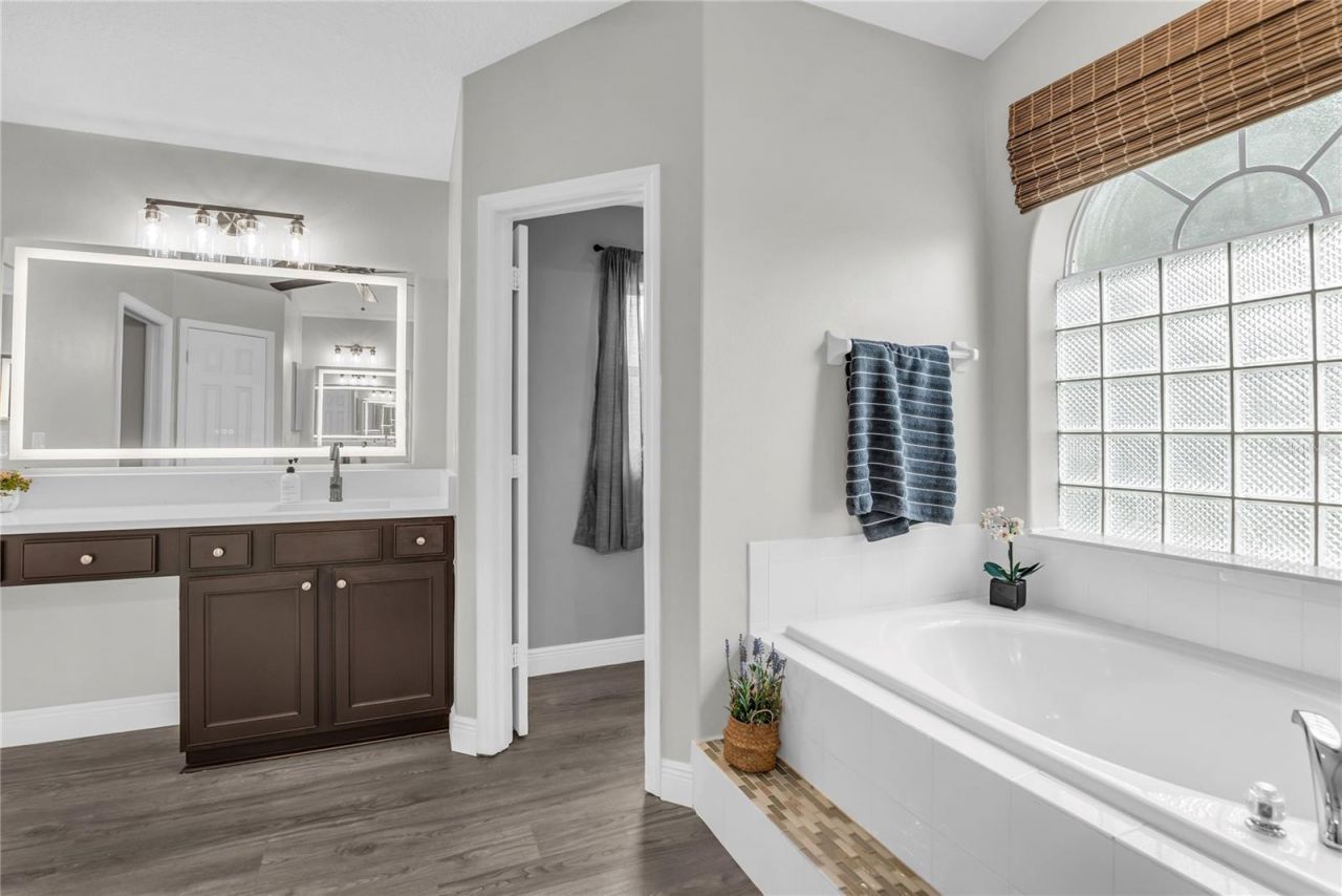 2466 Holly Berry Circle, Clermont, FL 34711 Photo