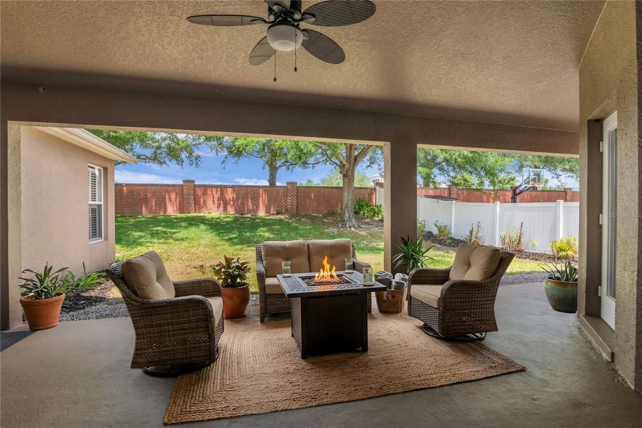 2466 Holly Berry Circle, Clermont, FL 34711 Photo
