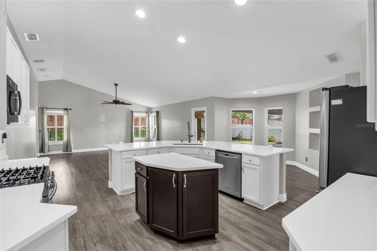 2466 Holly Berry Circle, Clermont, FL 34711 Photo