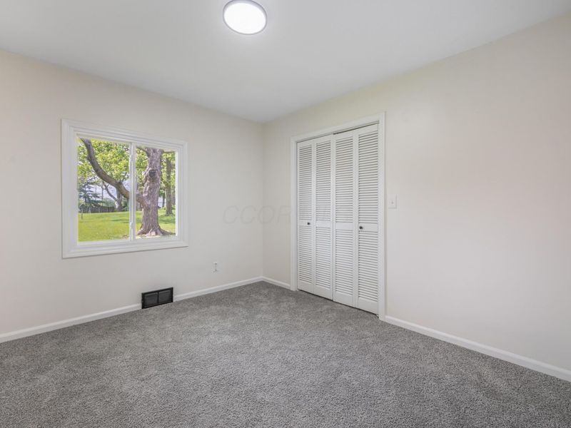 812 S Walnut Street , Urbana, OH 43078 Photo 11