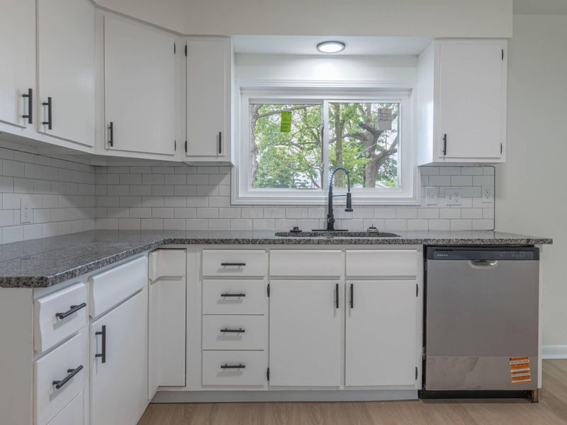 812 S Walnut Street , Urbana, OH 43078 Photo 7