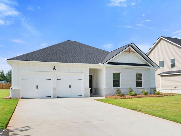 33 Faulkner Circle, Social Circle, GA 30025