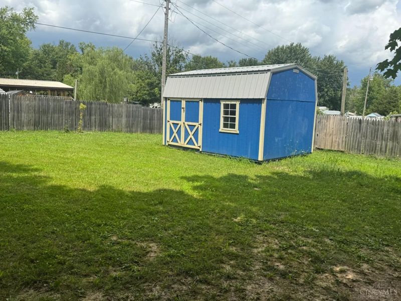 10723 Hiawatha Road, Paint Township, OH 45133 Photo 4