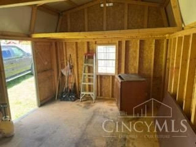 10723 Hiawatha Road, Paint Township, OH 45133 Photo 6