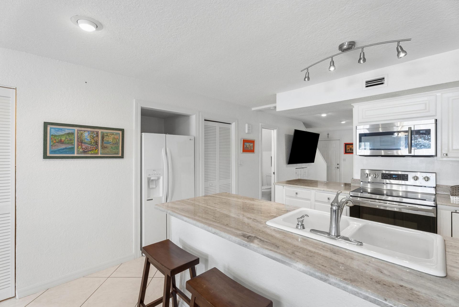 2801 N Hwy A1a, Unit Apt E, Fort Pierce, FL 34949 Photo