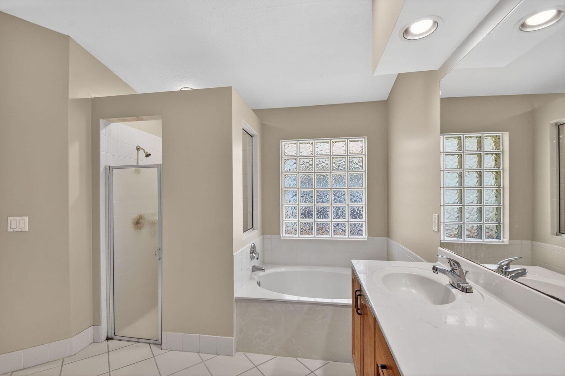 3746 Torres Circle, West Palm Beach, FL 33409 Photo