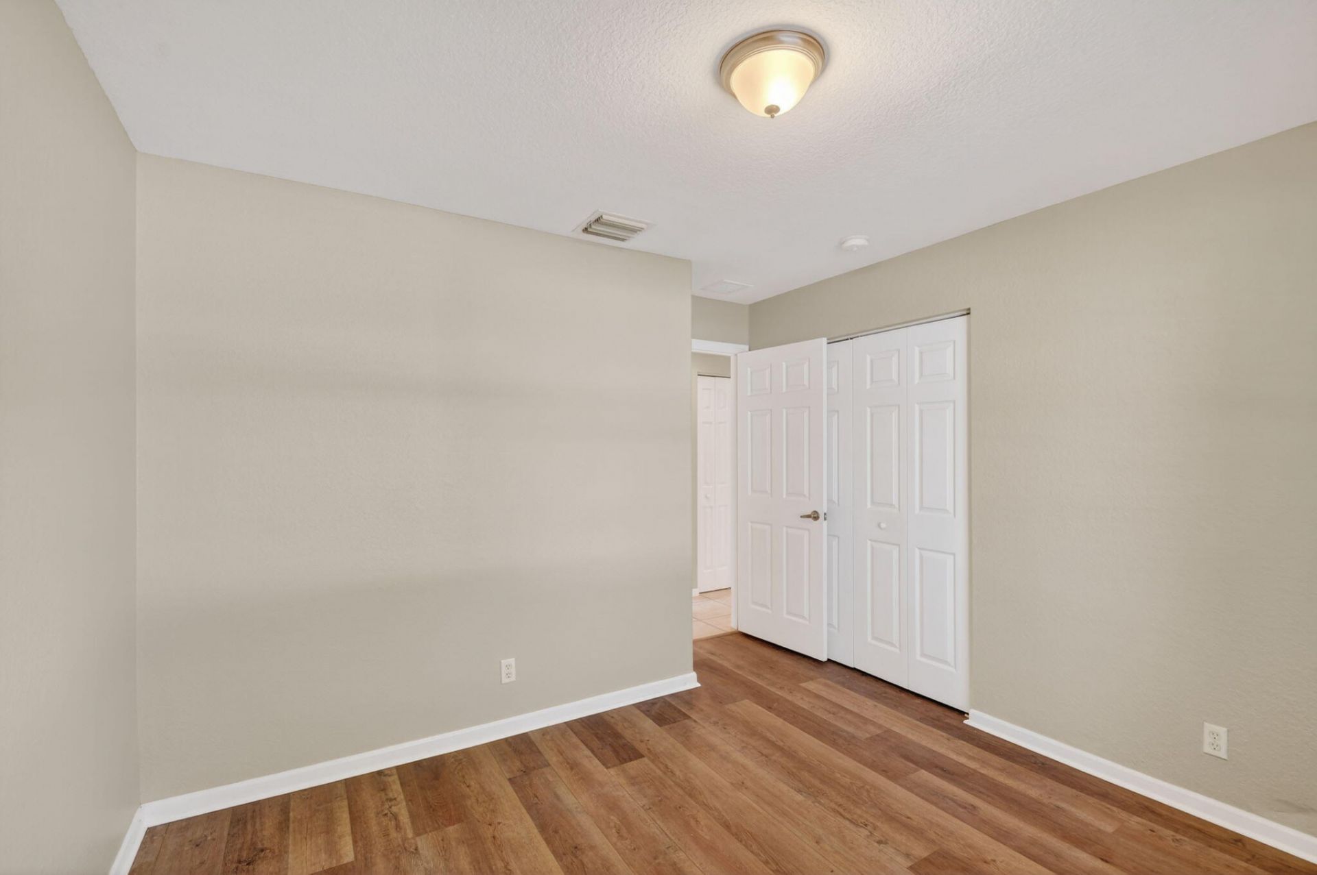 3746 Torres Circle, West Palm Beach, FL 33409 Photo