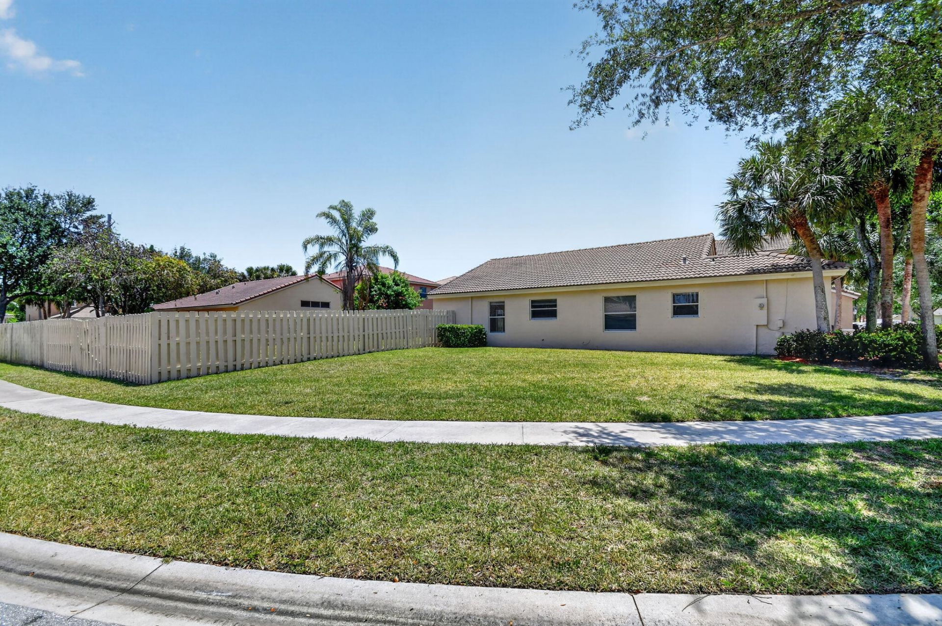 3746 Torres Circle, West Palm Beach, FL 33409 Photo
