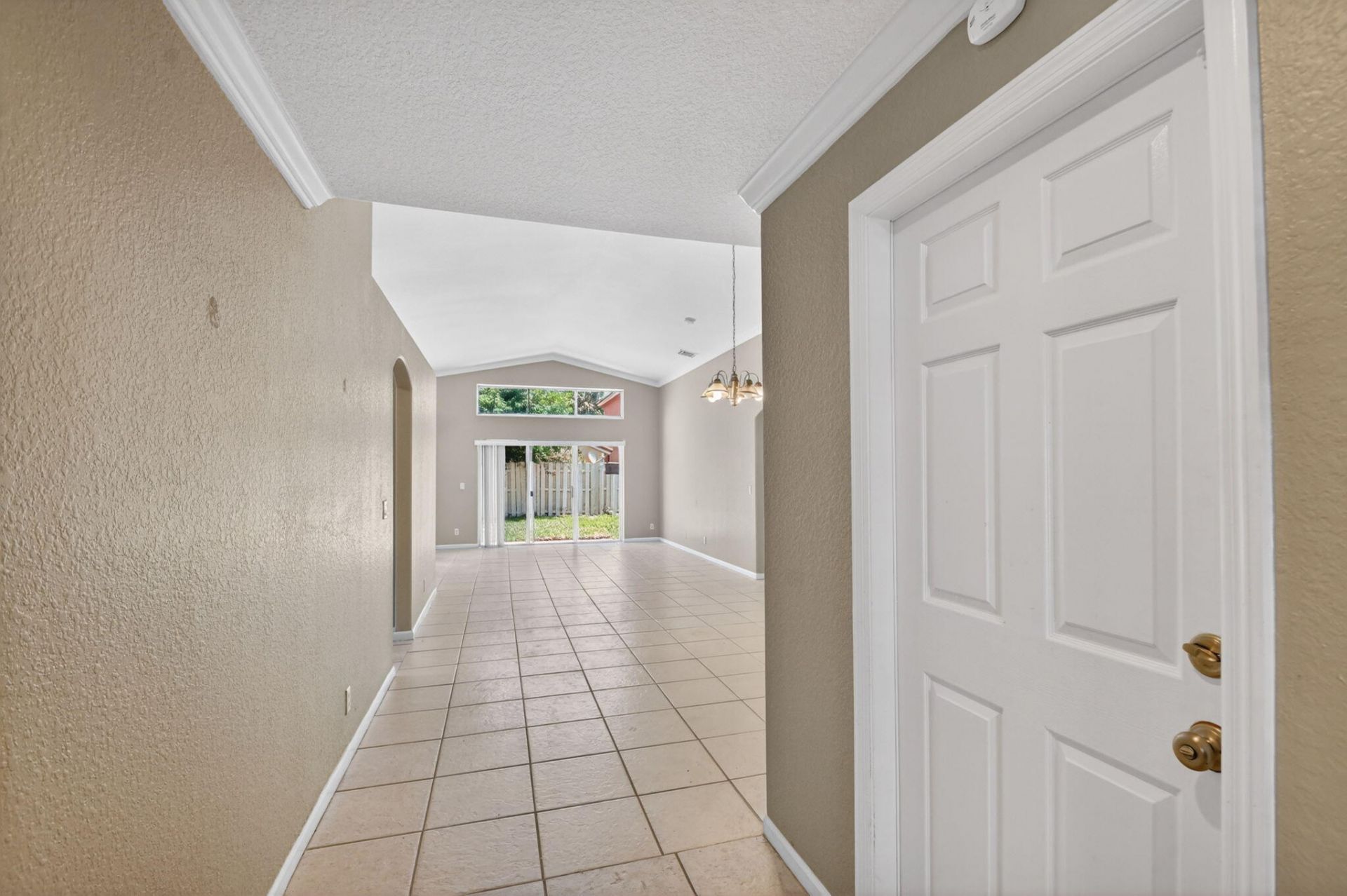 3746 Torres Circle, West Palm Beach, FL 33409 Photo
