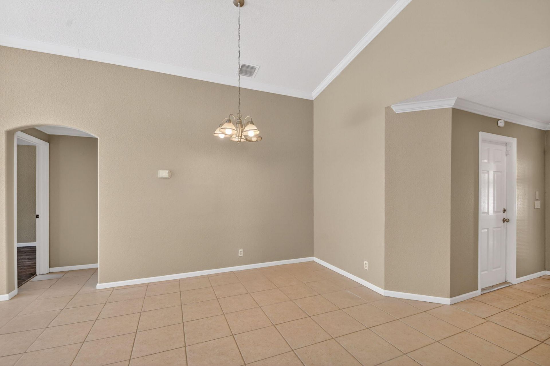 3746 Torres Circle, West Palm Beach, FL 33409 Photo