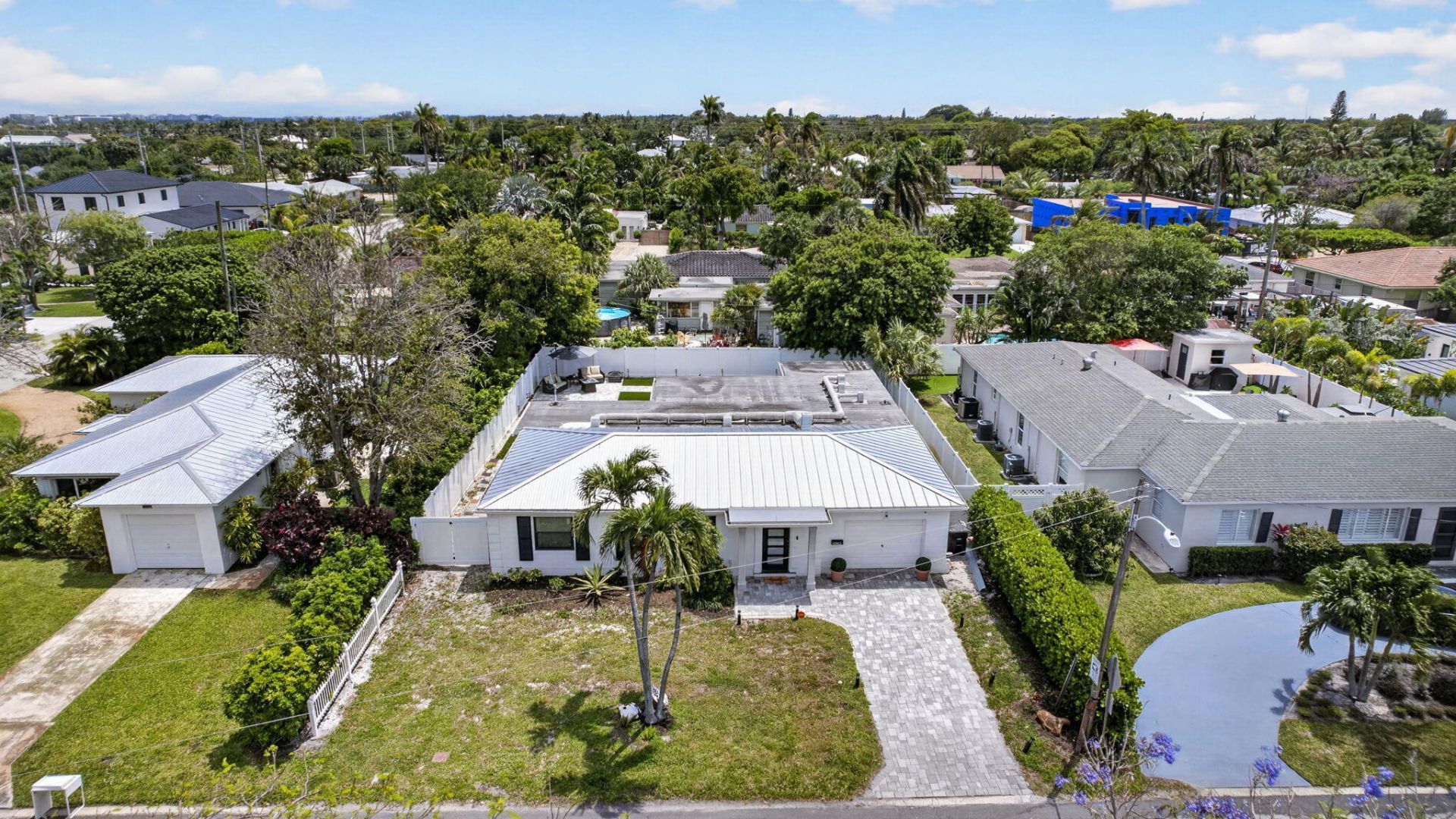 326 Alhambra Place, West Palm Beach, FL 33405 Photo