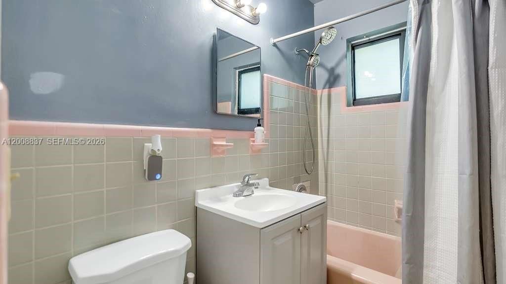 1201 NE 144th St, Miami, FL 33161 Photo