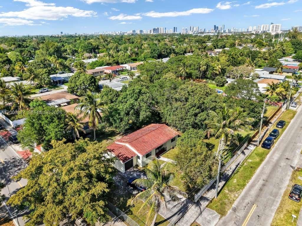 1201 NE 144th St, Miami, FL 33161 Photo