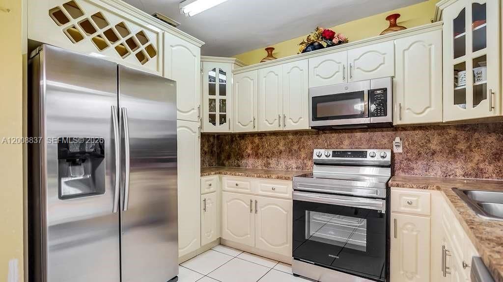 1201 NE 144th St, Miami, FL 33161 Photo