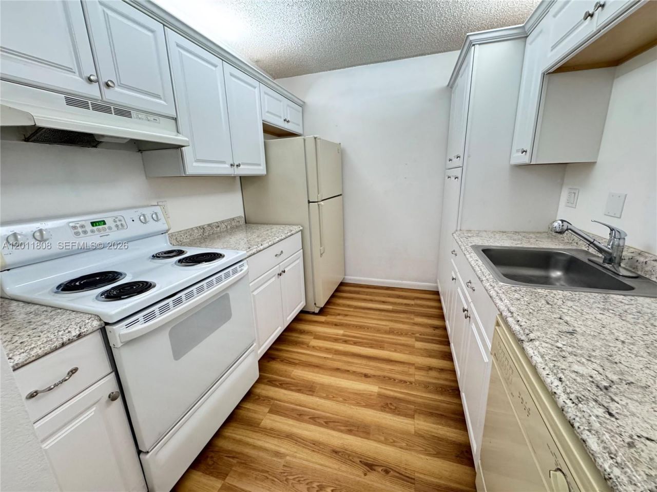 8240 SW 210th St , Unit 209, Cutler Bay, FL 33189 Photo
