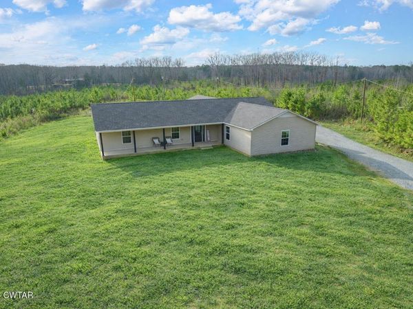 385 Ammons Road , Selmer, TN 38375