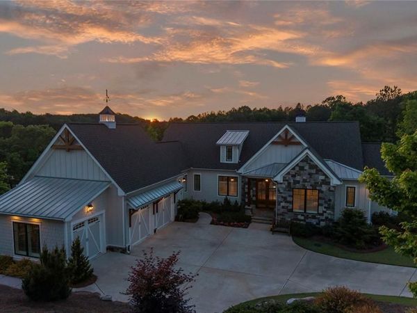 1634 Currahee Club Drive, Toccoa, GA 30577