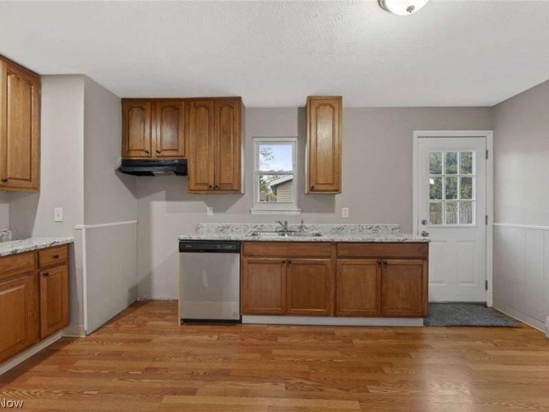 3917 Seneca Avenue, Lorain, OH 44055 Photo 11