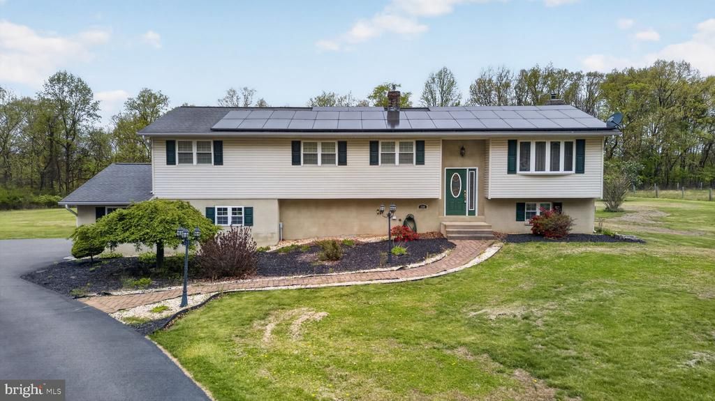 158 Saint Peters Road, Macungie, PA 18062 Main Photo