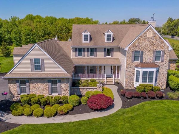 2 LINWOOD DRIVE, MONROE TOWNSHIP, NJ 08831