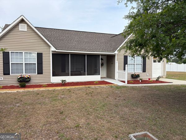 6663 Pine Ridge Circle, Blackshear, GA 31516