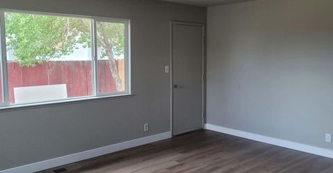1281 W Newlands Drive, Fernley, NV 89408 Photo