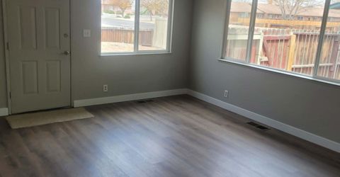 1281 W Newlands Drive, Fernley, NV 89408 Photo