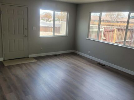 1281 W Newlands Drive, Fernley, NV 89408 Photo
