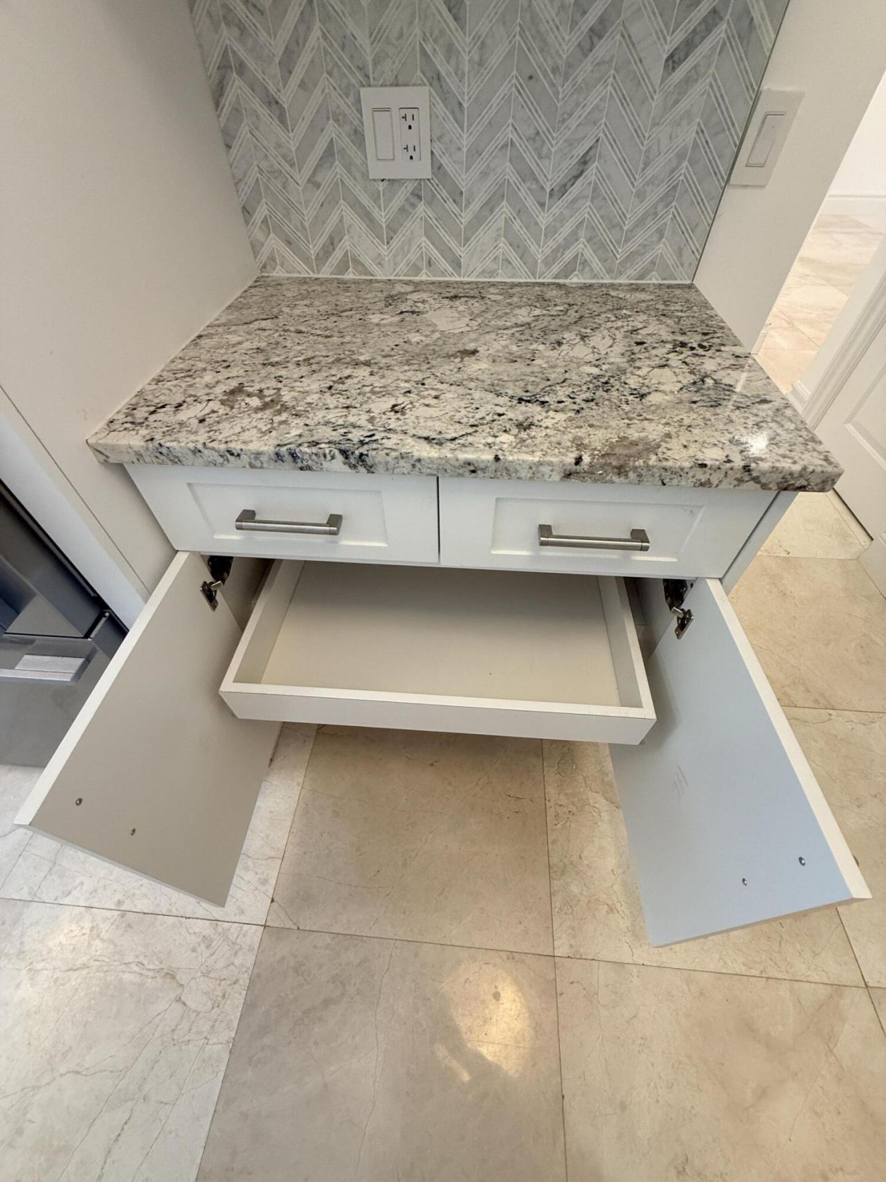 225 Everglade Avenue, Unit Villa 6, Palm Beach, FL 33480 Photo