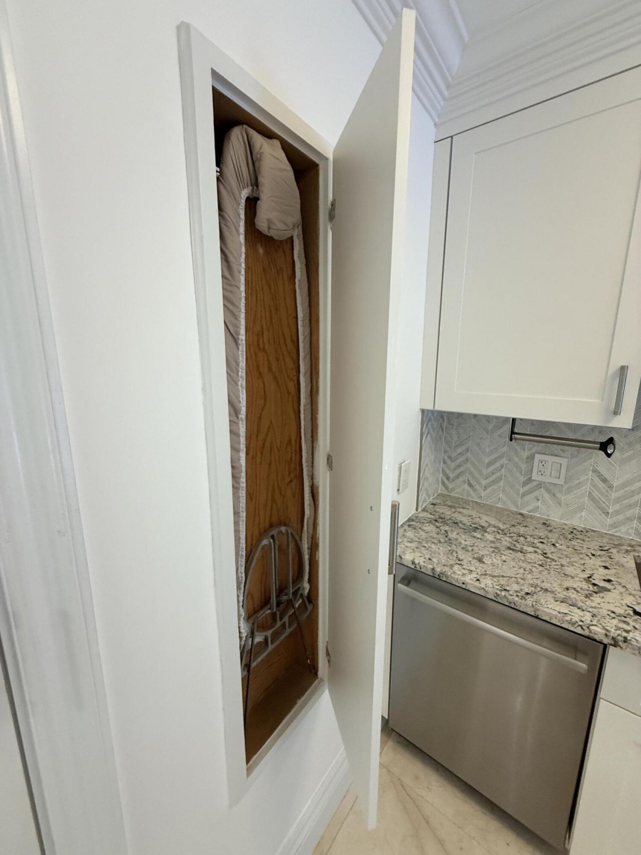 225 Everglade Avenue, Unit Villa 6, Palm Beach, FL 33480 Photo