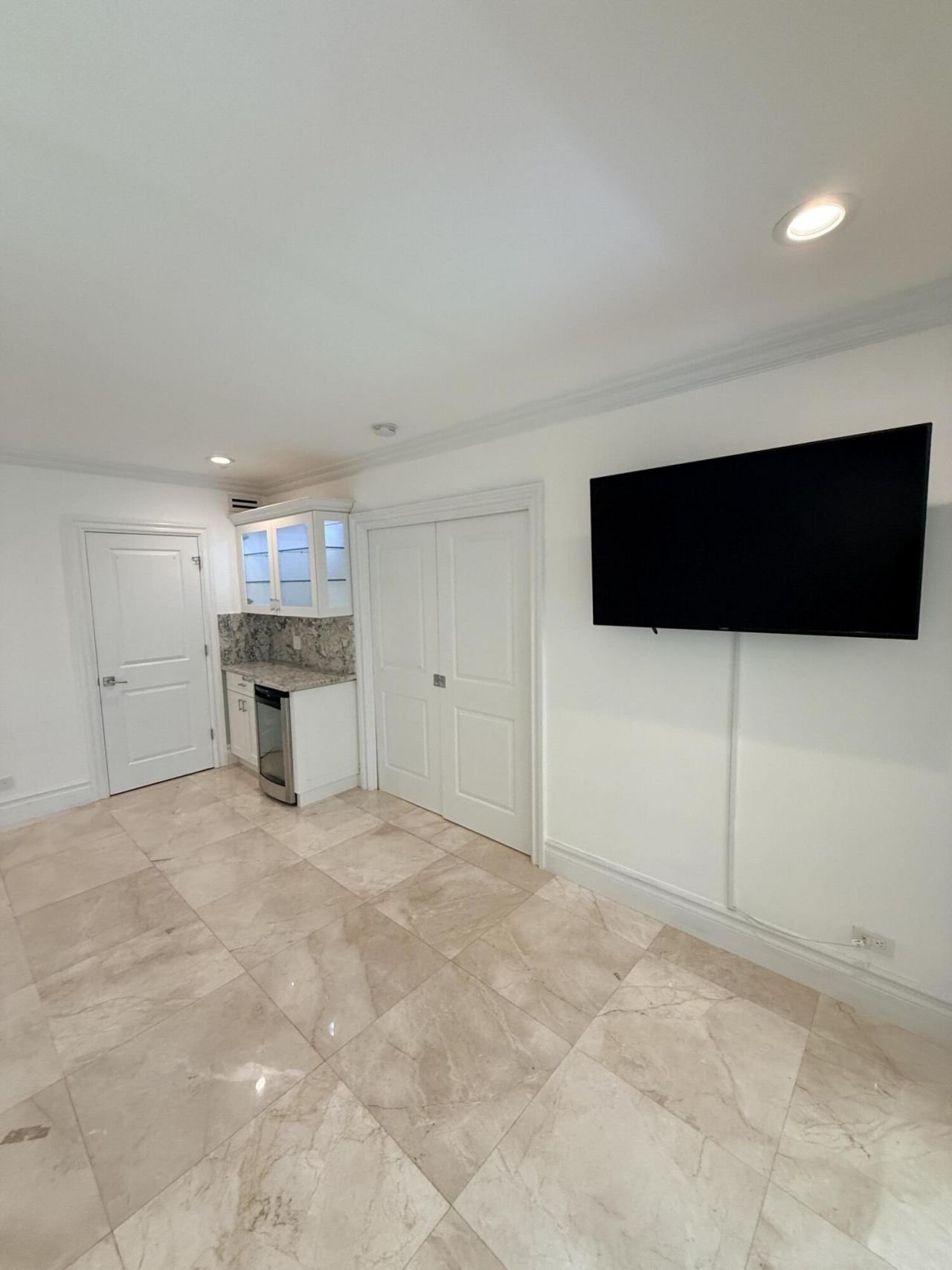 225 Everglade Avenue, Unit Villa 6, Palm Beach, FL 33480 Photo