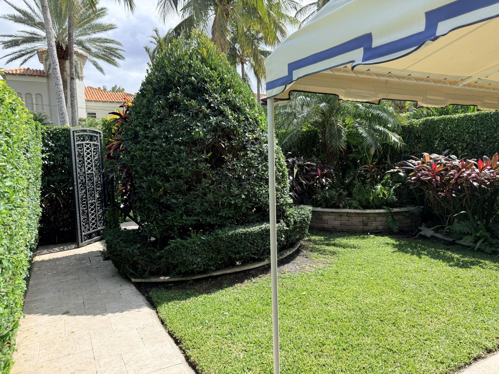 225 Everglade Avenue, Unit Villa 6, Palm Beach, FL 33480 Photo