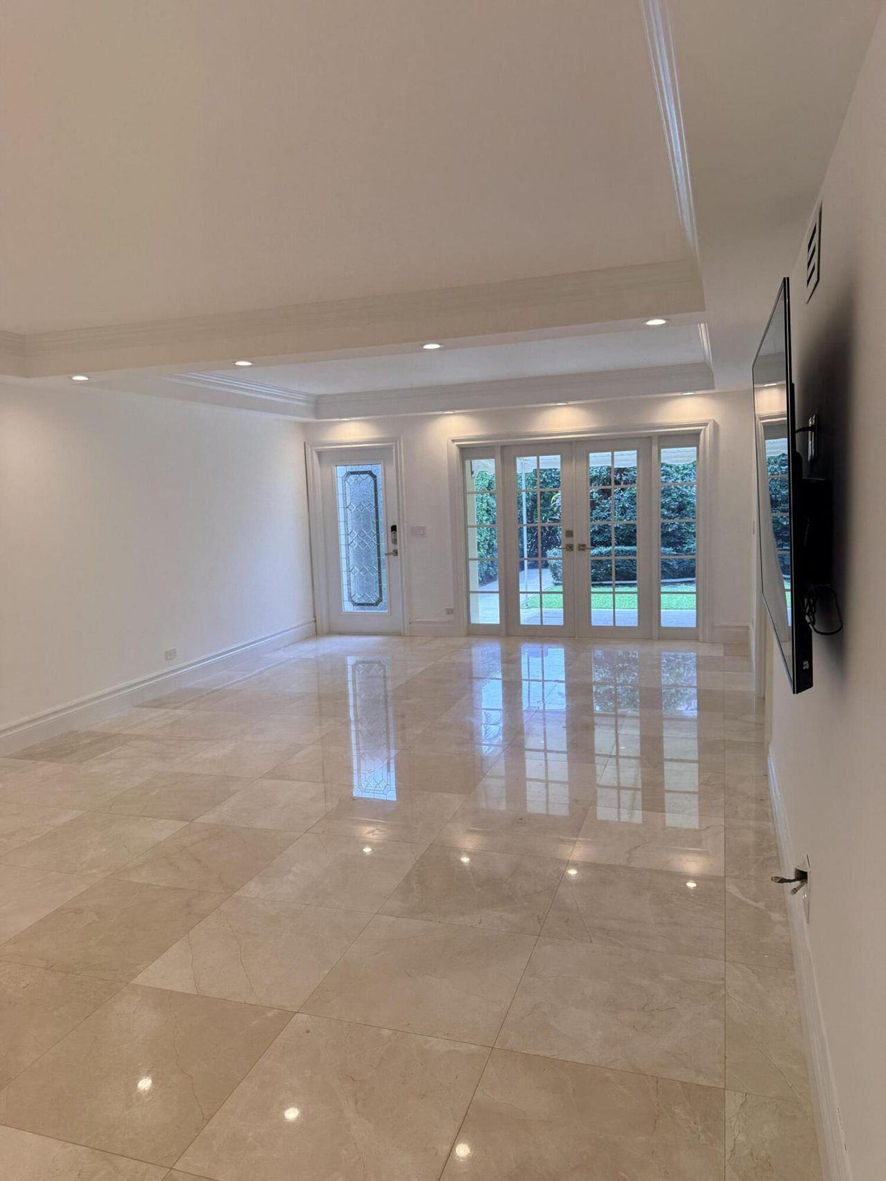 225 Everglade Avenue, Unit Villa 6, Palm Beach, FL 33480 Photo