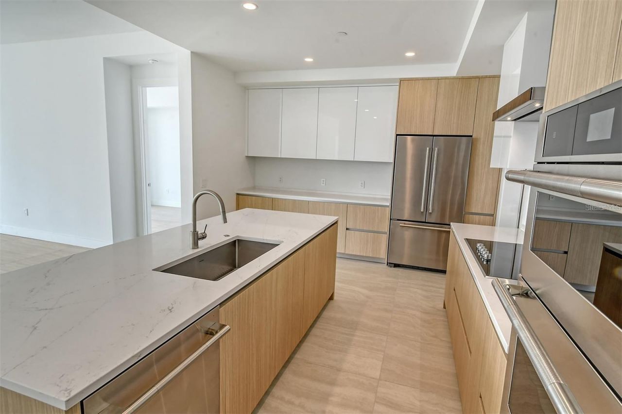 301 Quay Commons , Unit 1011, Sarasota, FL 34236 Photo