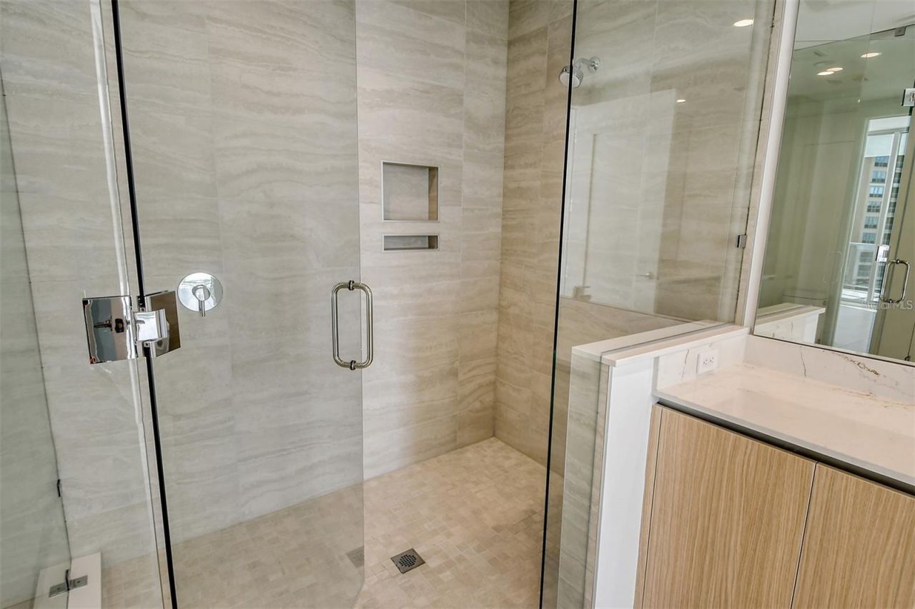 301 Quay Commons , Unit 1011, Sarasota, FL 34236 Photo