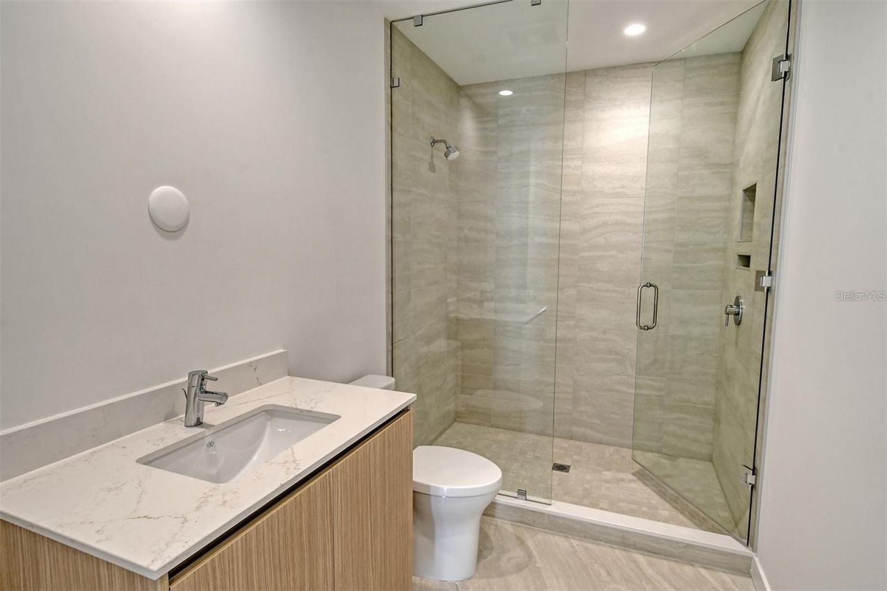301 Quay Commons , Unit 1011, Sarasota, FL 34236 Photo