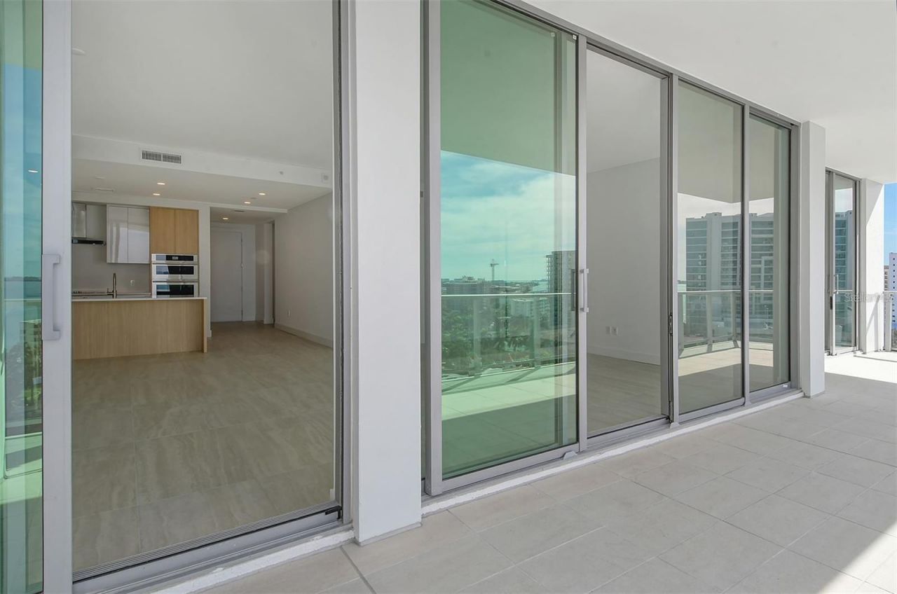 301 Quay Commons , Unit 1011, Sarasota, FL 34236 Photo