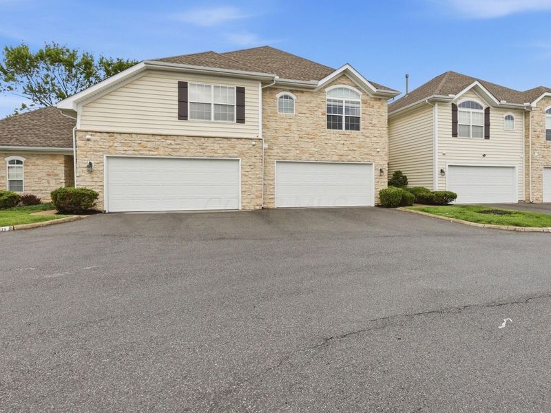 5115 Vinings Boulevard , Dublin, OH 43016 Photo 2