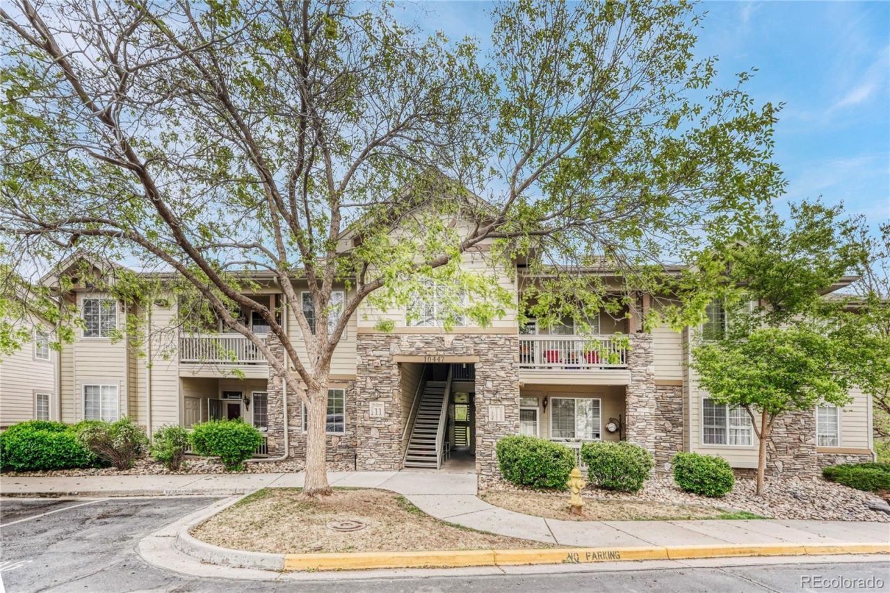 10447 W Hampden Avenue, Unit 201, Lakewood, CO 80227 Main Photo