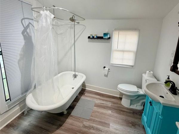 220 N Austin ST, Buda, TX 78610