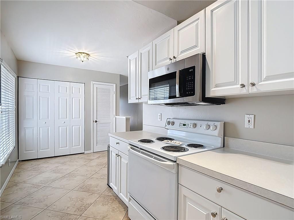 4970 Deerfield Way, Unit F-203, Naples, FL 34110 Photo