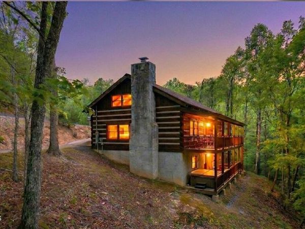 519 Picadilly Lane, Gatlinburg, TN 37738